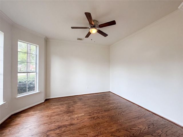 1605 Country Club Drive, Friendswood, TX 77546