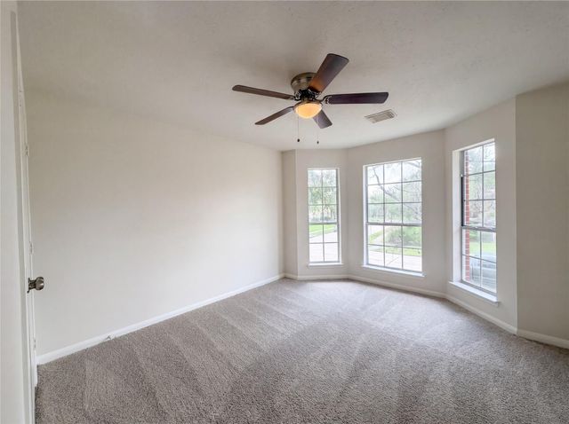 1605 Country Club Drive, Friendswood, TX 77546