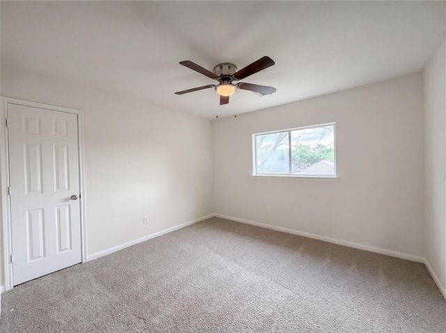 1605 Country Club Drive, Friendswood, TX 77546