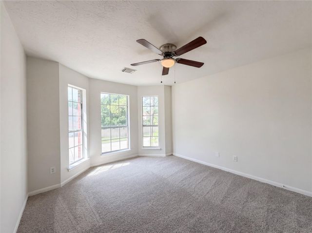 1605 Country Club Drive, Friendswood, TX 77546