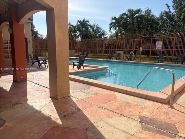 10253 NW 9th St Cir 502-6, Miami, FL 33172