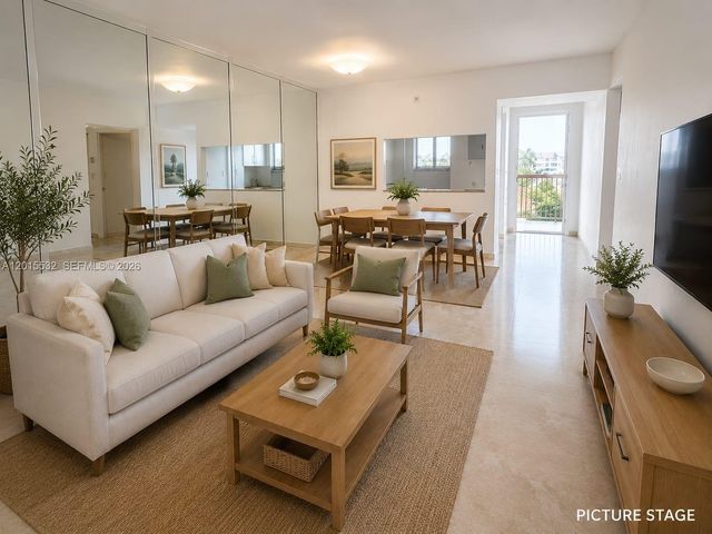 10253 NW 9th St Cir 502-6, Miami, FL 33172