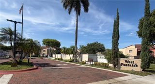 10253 NW 9th St Cir 502-6, Miami, FL 33172