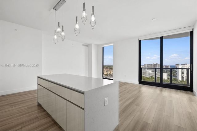 101 Diplomat Pkwy 2402, Hallandale Beach, FL 33009