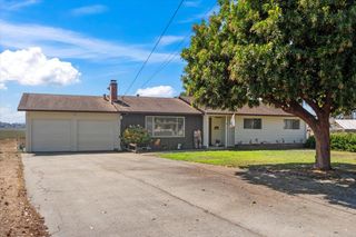 22 Easton Road, Royal Oaks, CA 95076