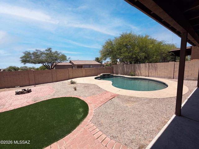 10431 E Rita Ranch Crossing Circle, Tucson, AZ 85747