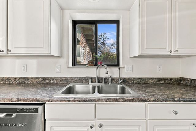 2401 N Avenida De La Lantana, Tucson, AZ 85749