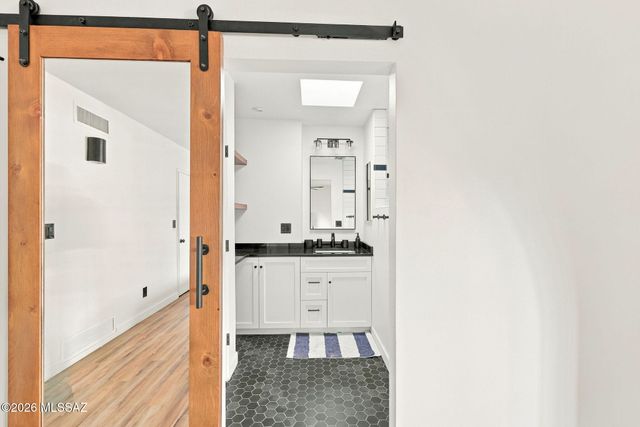2401 N Avenida De La Lantana, Tucson, AZ 85749