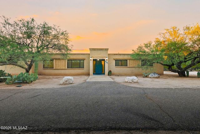 2401 N Avenida De La Lantana, Tucson, AZ 85749