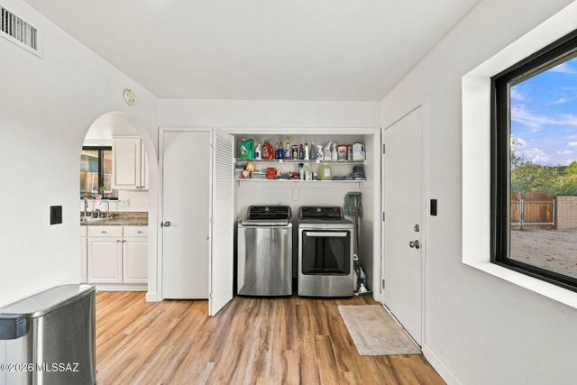 2401 N Avenida De La Lantana, Tucson, AZ 85749