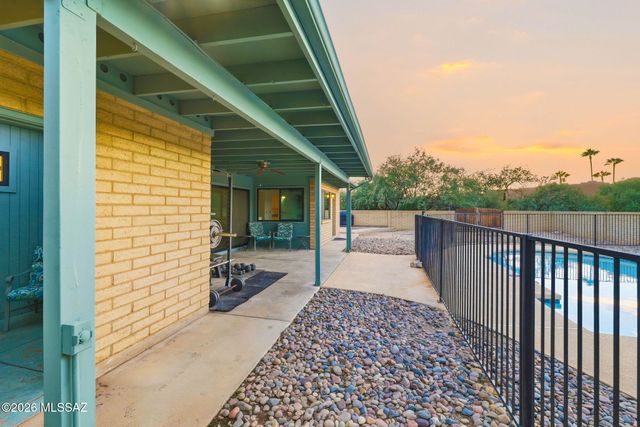 2401 N Avenida De La Lantana, Tucson, AZ 85749