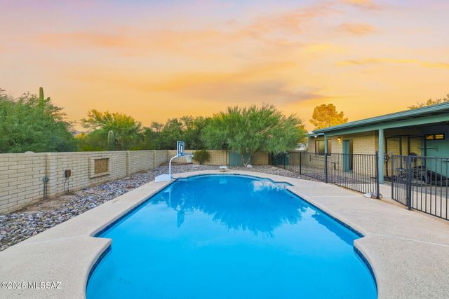 2401 N Avenida De La Lantana, Tucson, AZ 85749
