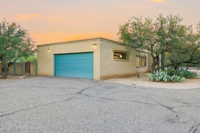 2401 N Avenida De La Lantana, Tucson, AZ 85749