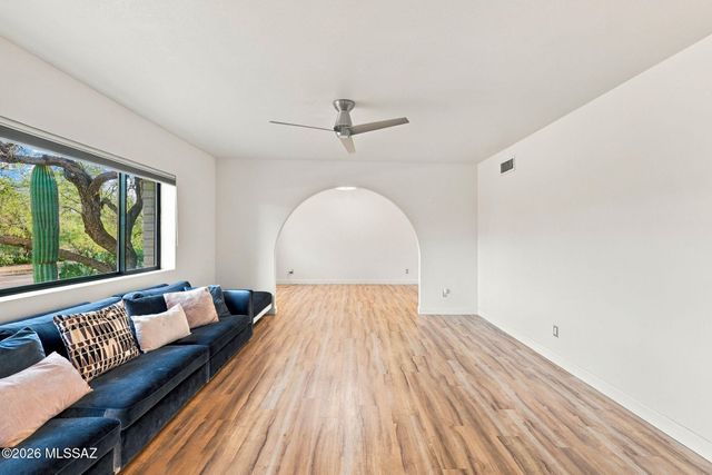 2401 N Avenida De La Lantana, Tucson, AZ 85749