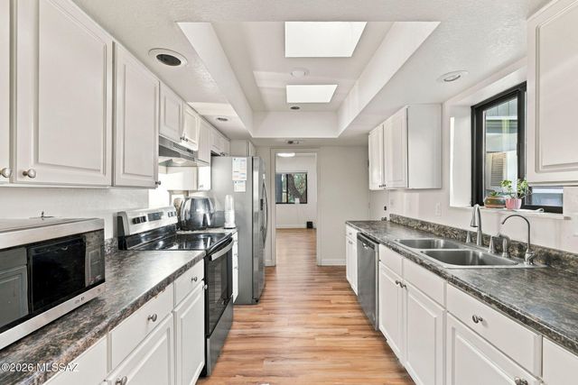 2401 N Avenida De La Lantana, Tucson, AZ 85749