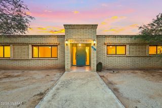 2401 N Avenida De La Lantana, Tucson, AZ 85749
