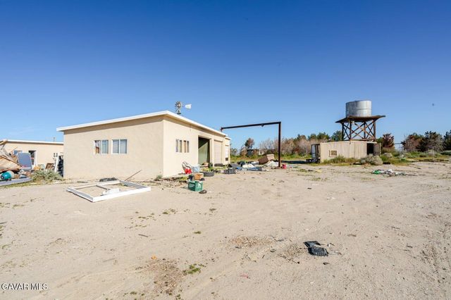3353 W Avenue C, Lancaster, CA 93536