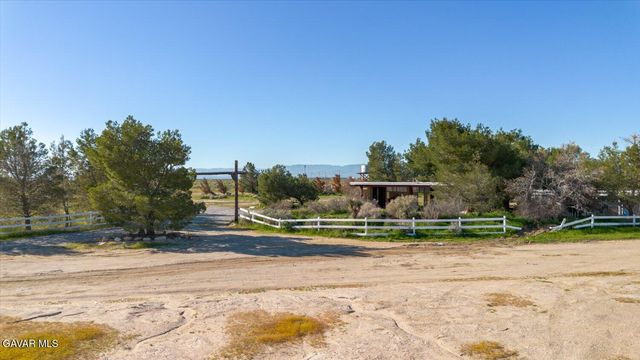 3353 W Avenue C, Lancaster, CA 93536