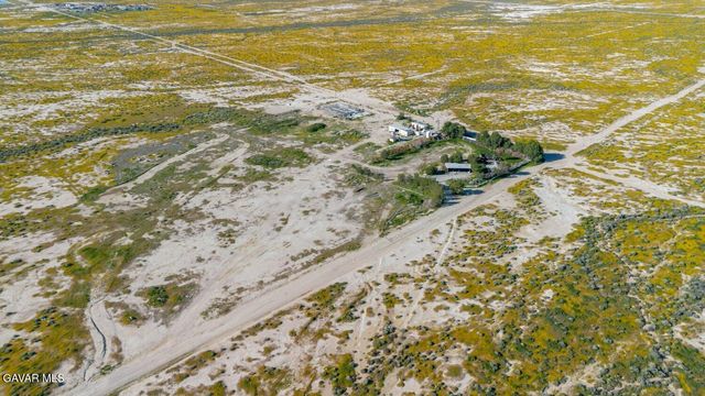 3353 W Avenue C, Lancaster, CA 93536