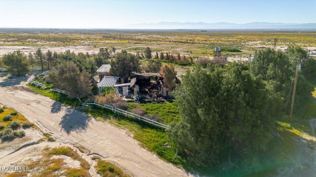 3353 W Avenue C, Lancaster, CA 93536