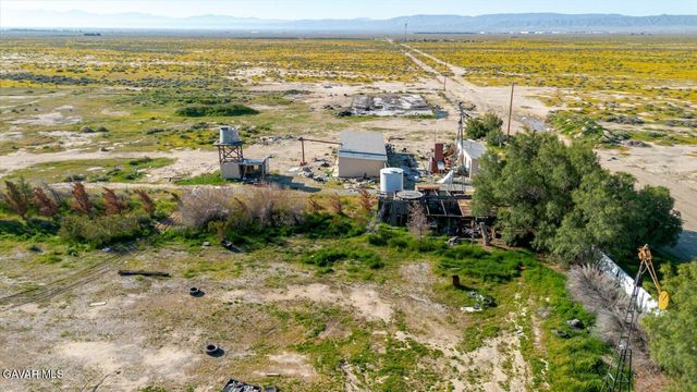 3353 W Avenue C, Lancaster, CA 93536