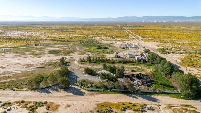3353 W Avenue C, Lancaster, CA 93536