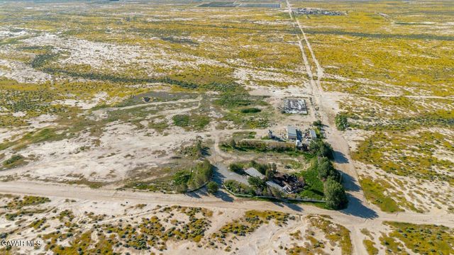 3353 W Avenue C, Lancaster, CA 93536