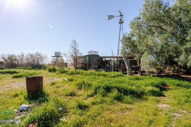 3353 W Avenue C, Lancaster, CA 93536