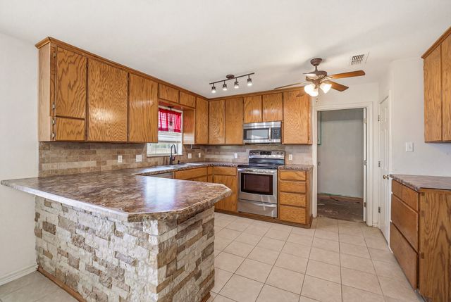 802 Private Road 1675, Stephenville, TX 76401