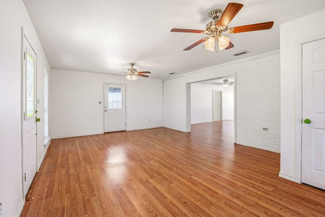 802 Private Road 1675, Stephenville, TX 76401