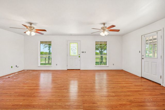 802 Private Road 1675, Stephenville, TX 76401