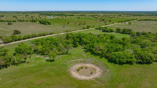 802 Private Road 1675, Stephenville, TX 76401