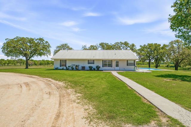 802 Private Road 1675, Stephenville, TX 76401