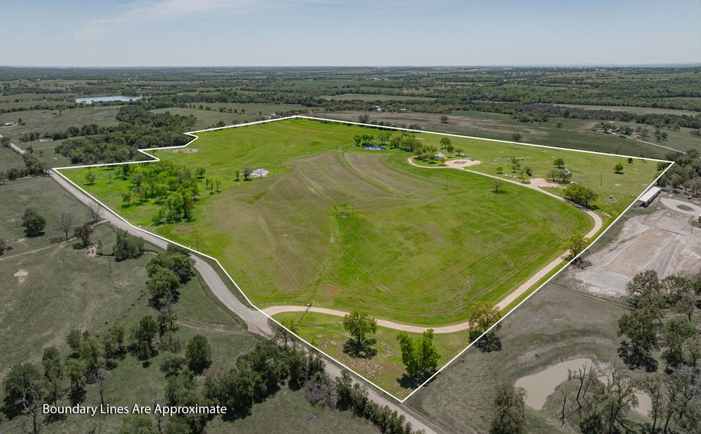 802 Private Road 1675, Stephenville, TX 76401