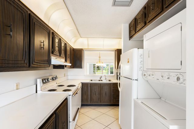 5906 VIA DELRAY Boulevard C, Delray Beach, FL 33484