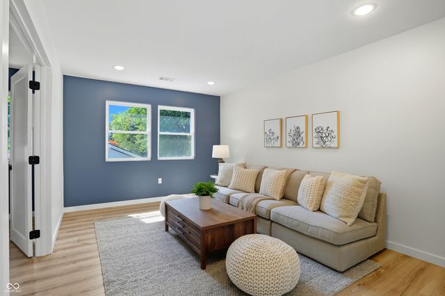 67 S Tresslar Avenue, Bargersville, IN 46106