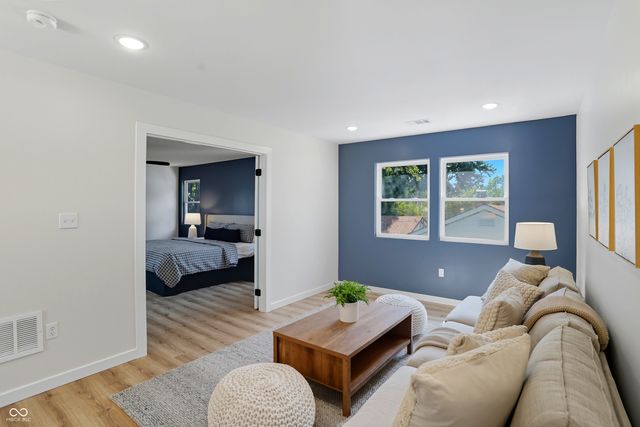 67 S Tresslar Avenue, Bargersville, IN 46106