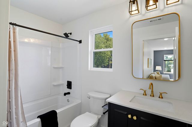 67 S Tresslar Avenue, Bargersville, IN 46106