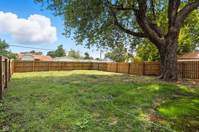 67 S Tresslar Avenue, Bargersville, IN 46106