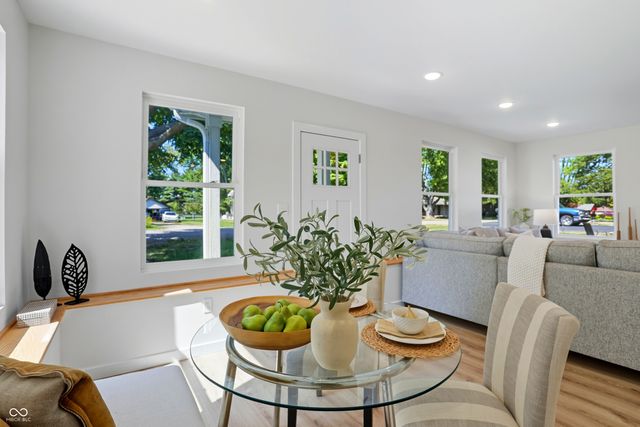 67 S Tresslar Avenue, Bargersville, IN 46106