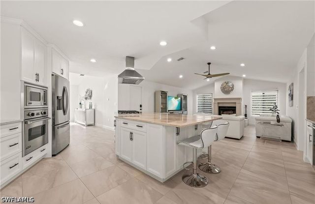 2307 Queens WAY, Naples, FL 34112