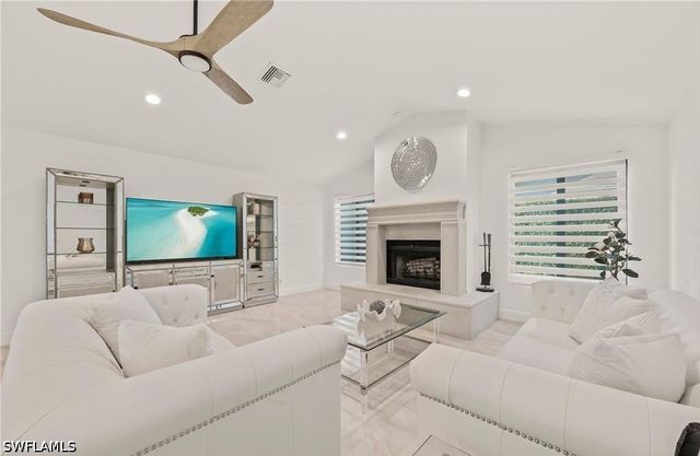 2307 Queens WAY, Naples, FL 34112