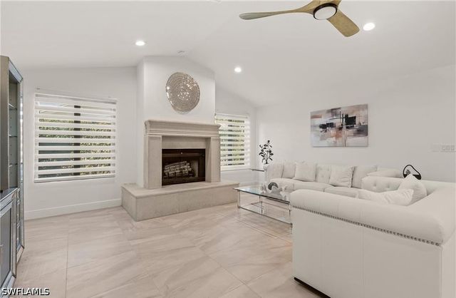 2307 Queens WAY, Naples, FL 34112