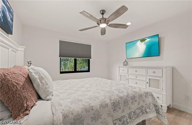 2307 Queens WAY, Naples, FL 34112