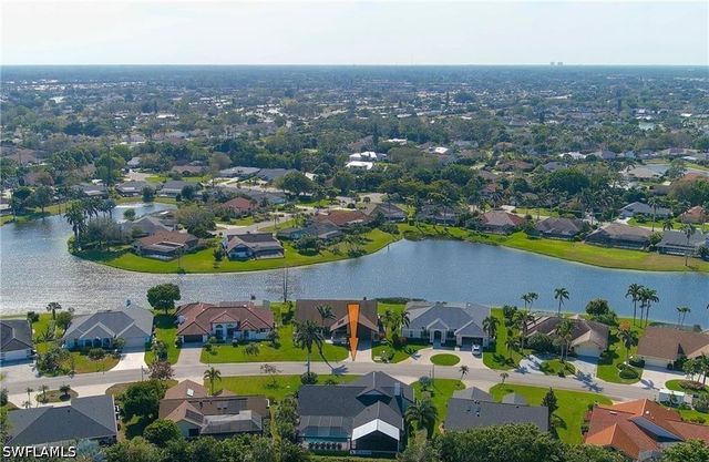 2307 Queens WAY, Naples, FL 34112