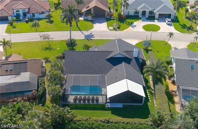 2307 Queens WAY, Naples, FL 34112