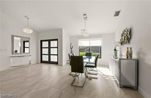 2307 Queens WAY, Naples, FL 34112