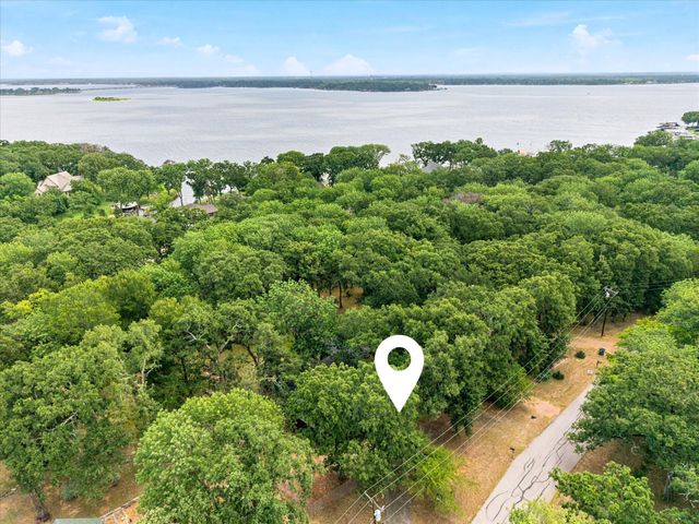 417 Shady Trail, Tool, TX 75143