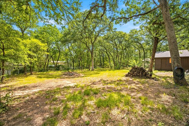 417 Shady Trail, Tool, TX 75143