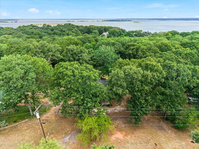 417 Shady Trail, Tool, TX 75143